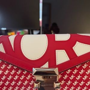 Michael Kors red signature wallet